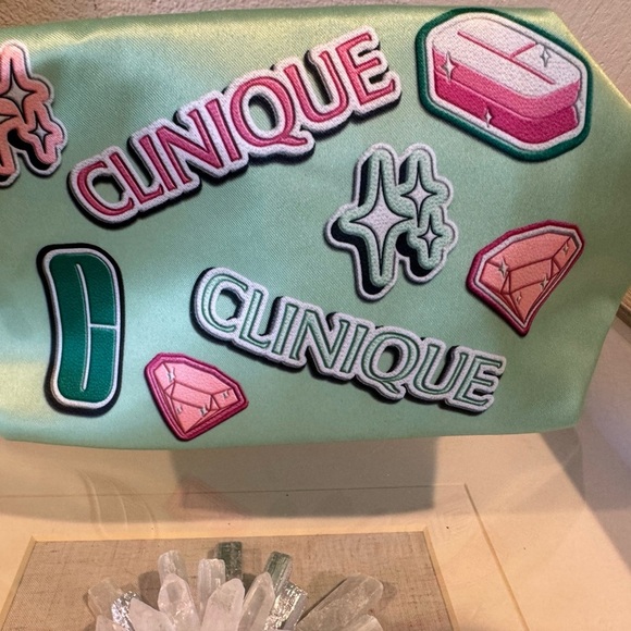 CLINIQUE 8 piece bundle travel set. NEW - Picture 9 of 9